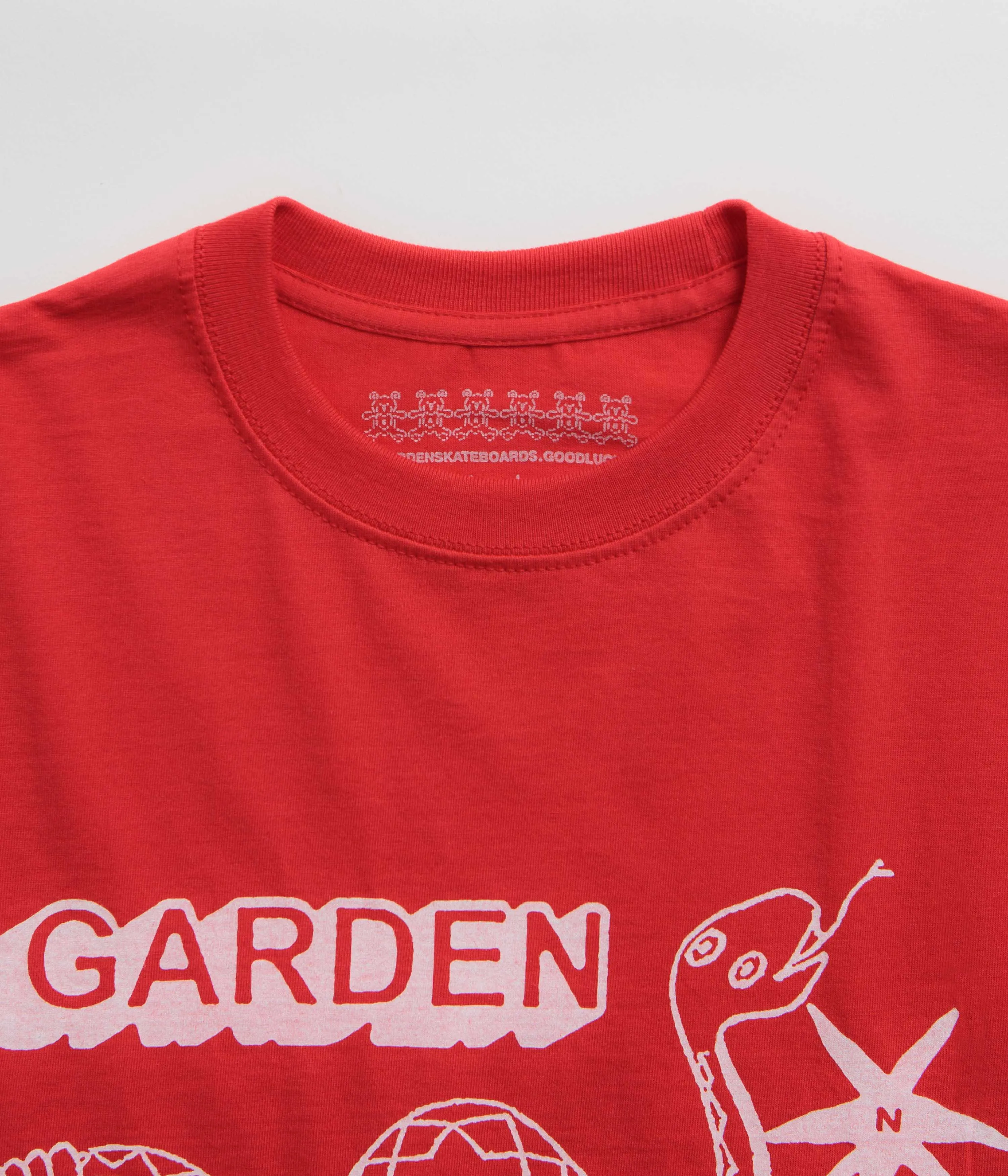 Garden SN4KES T-Shirt - Red