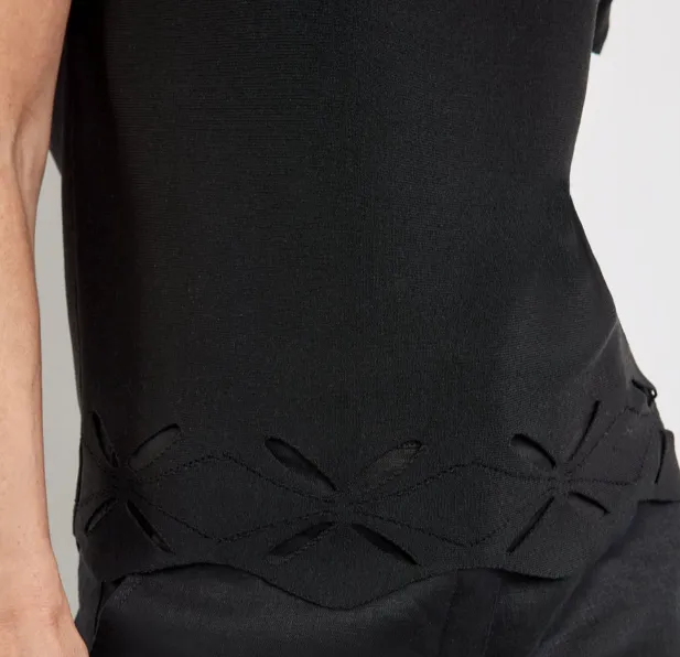 GERRY WEBER<BR>
Round Neck Knit Jumper with Floral Detail<BR>
Black<BR>