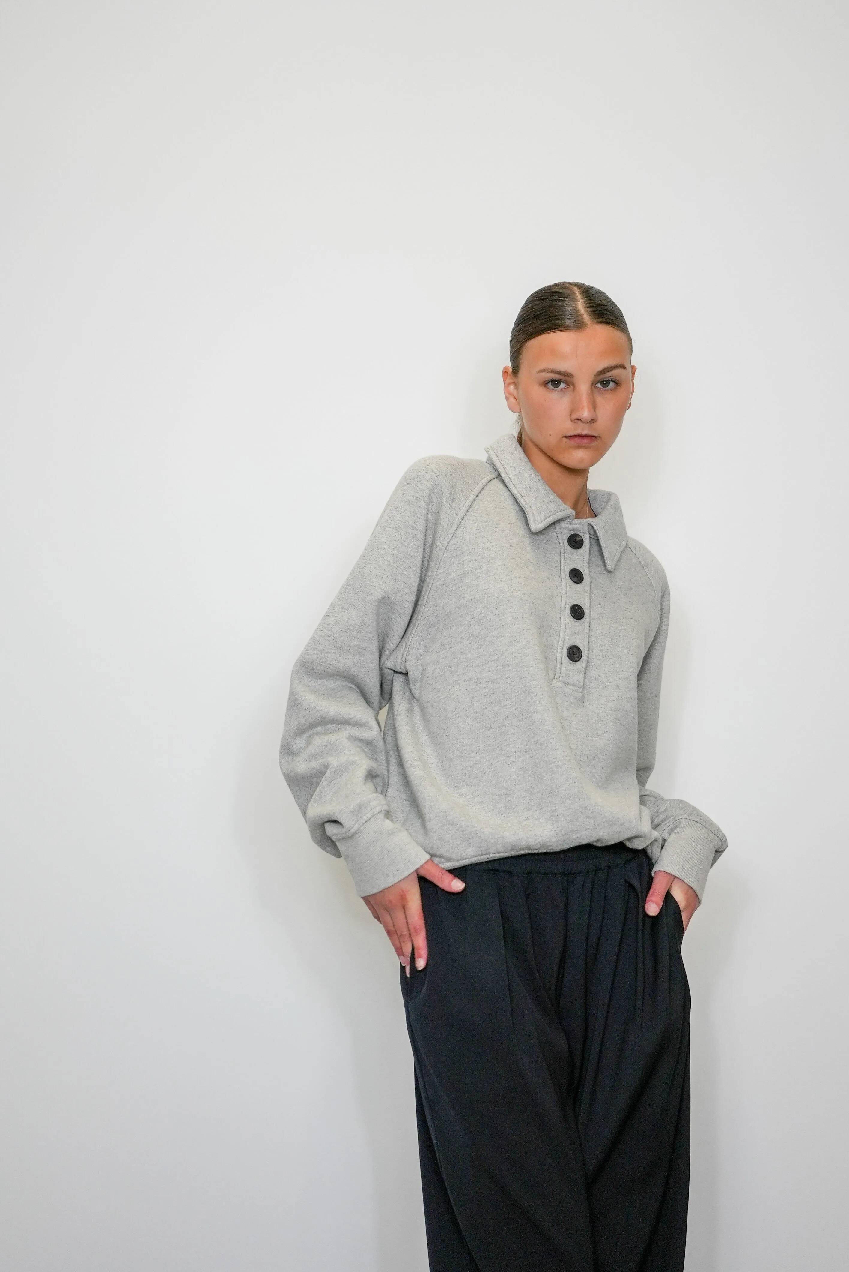 PHOEBE PULLOVER