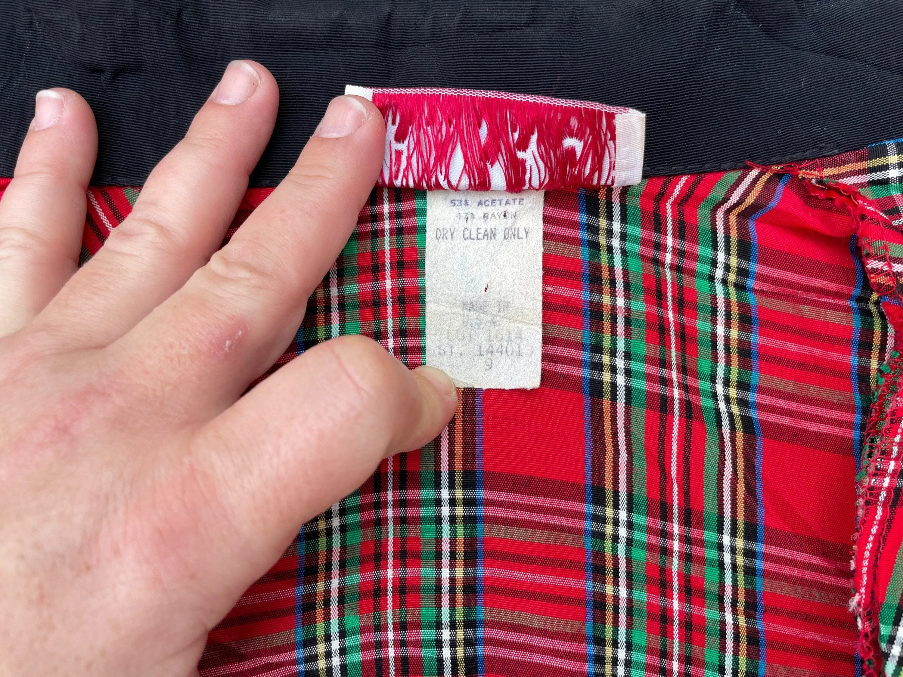 Rampage 1990’s Red Tartan Plaid Double Breasted Button Crop Blazer Jacket