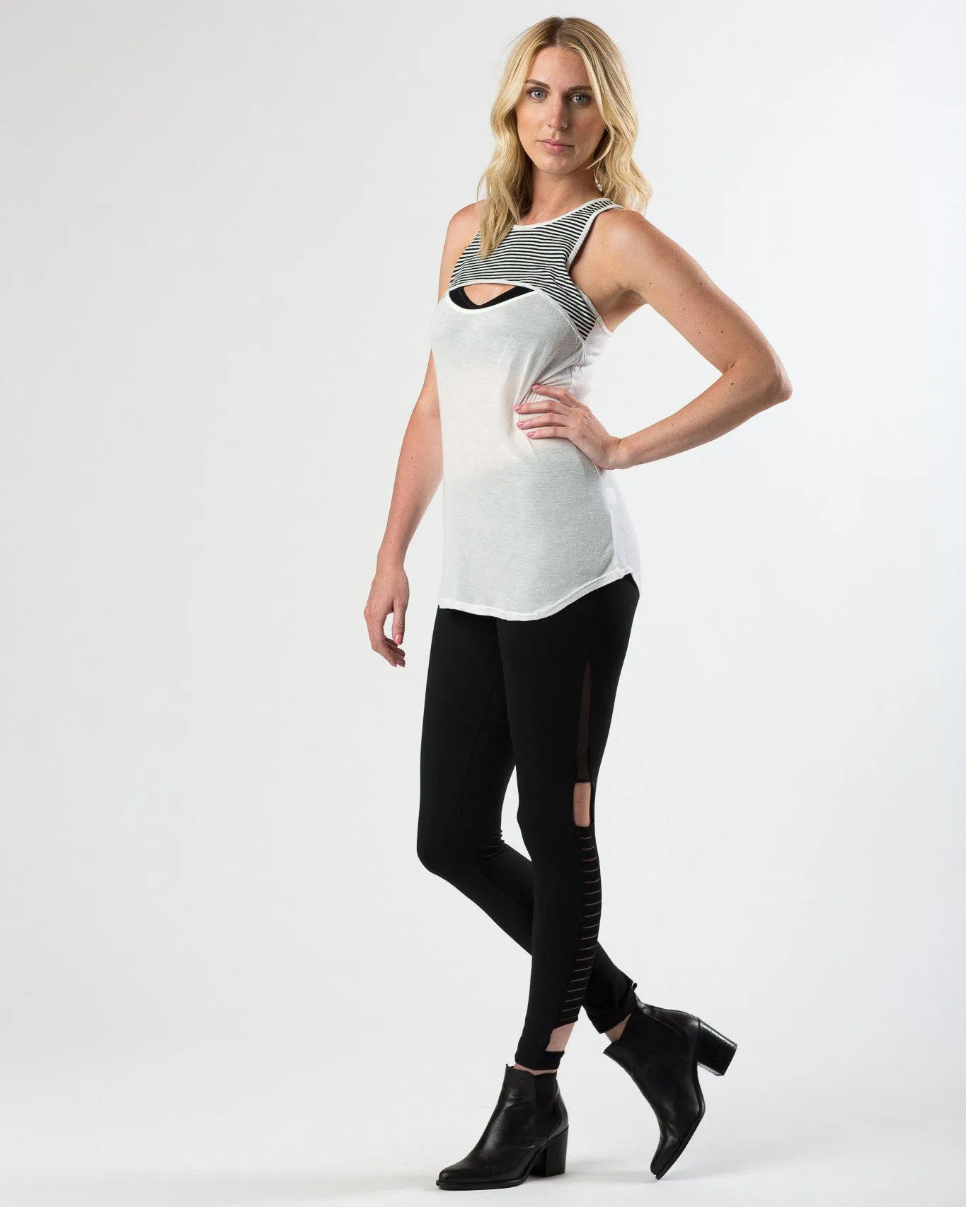 Rezeloot Daze Cut-out Tank | White