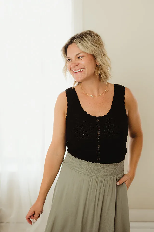 Scallop Sleeveless Knit Top
