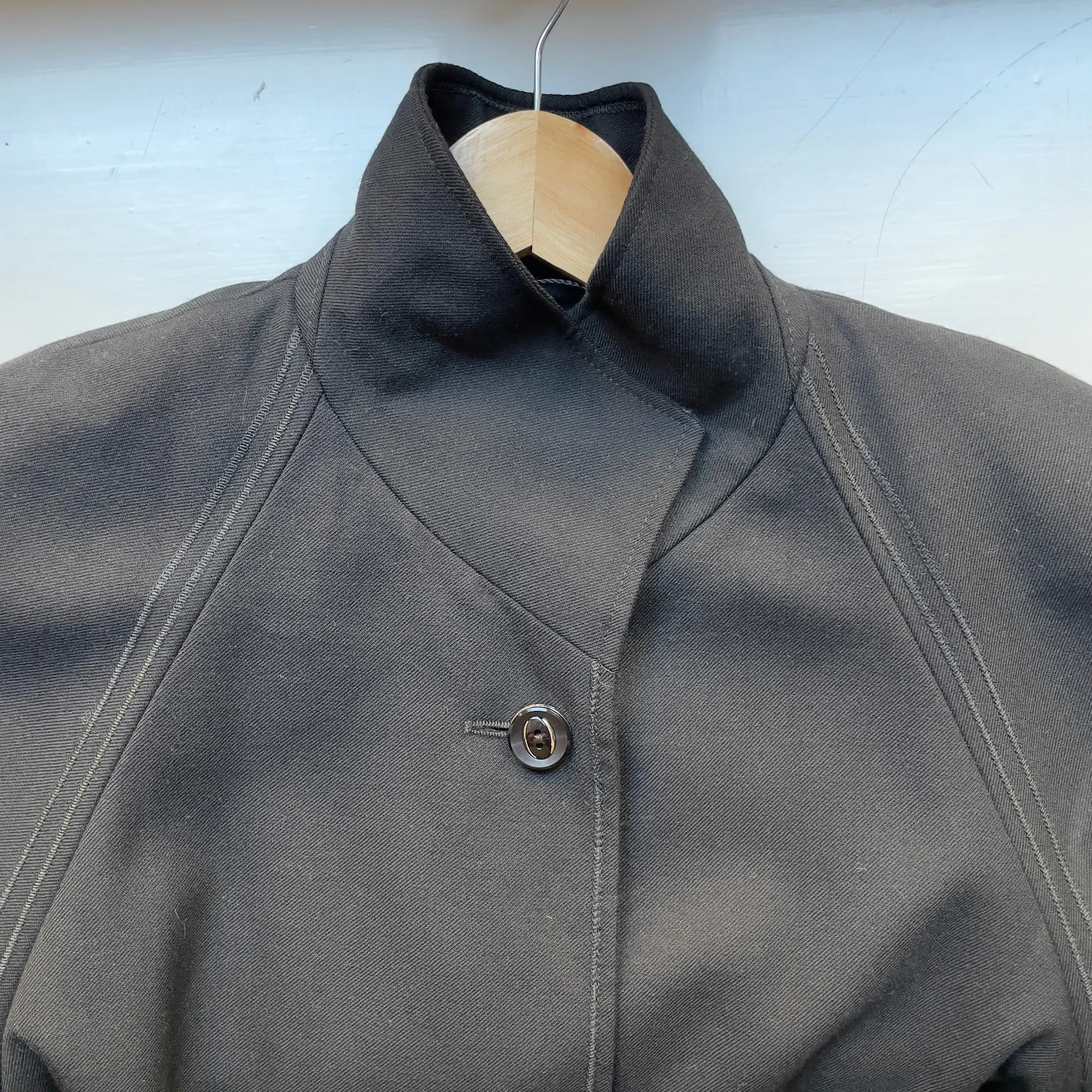 Vintage Black Coat - Kärner